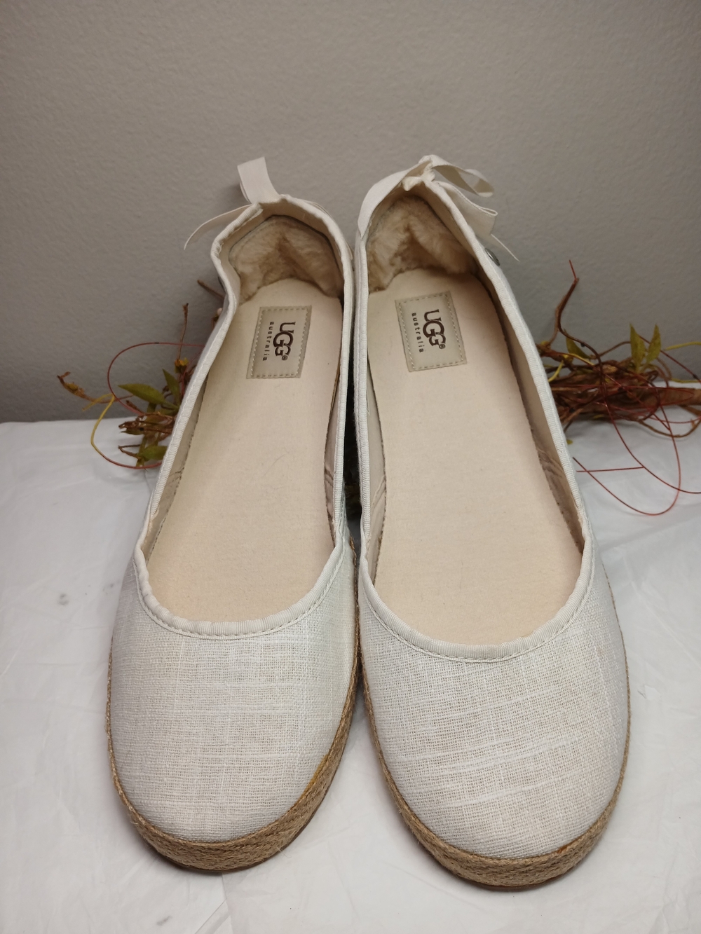 UGG Women's Cream Espadrille Slip-On Flats Rope Sole Bow Detail NEW With Flaws - Picture 3 of 15